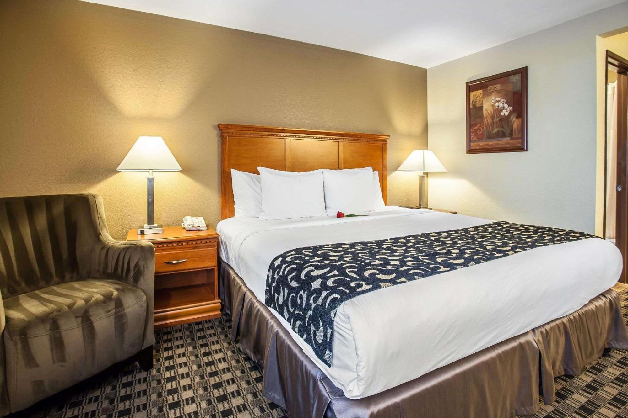 Clarion Inn Renton-Seattle Ngoại thất bức ảnh