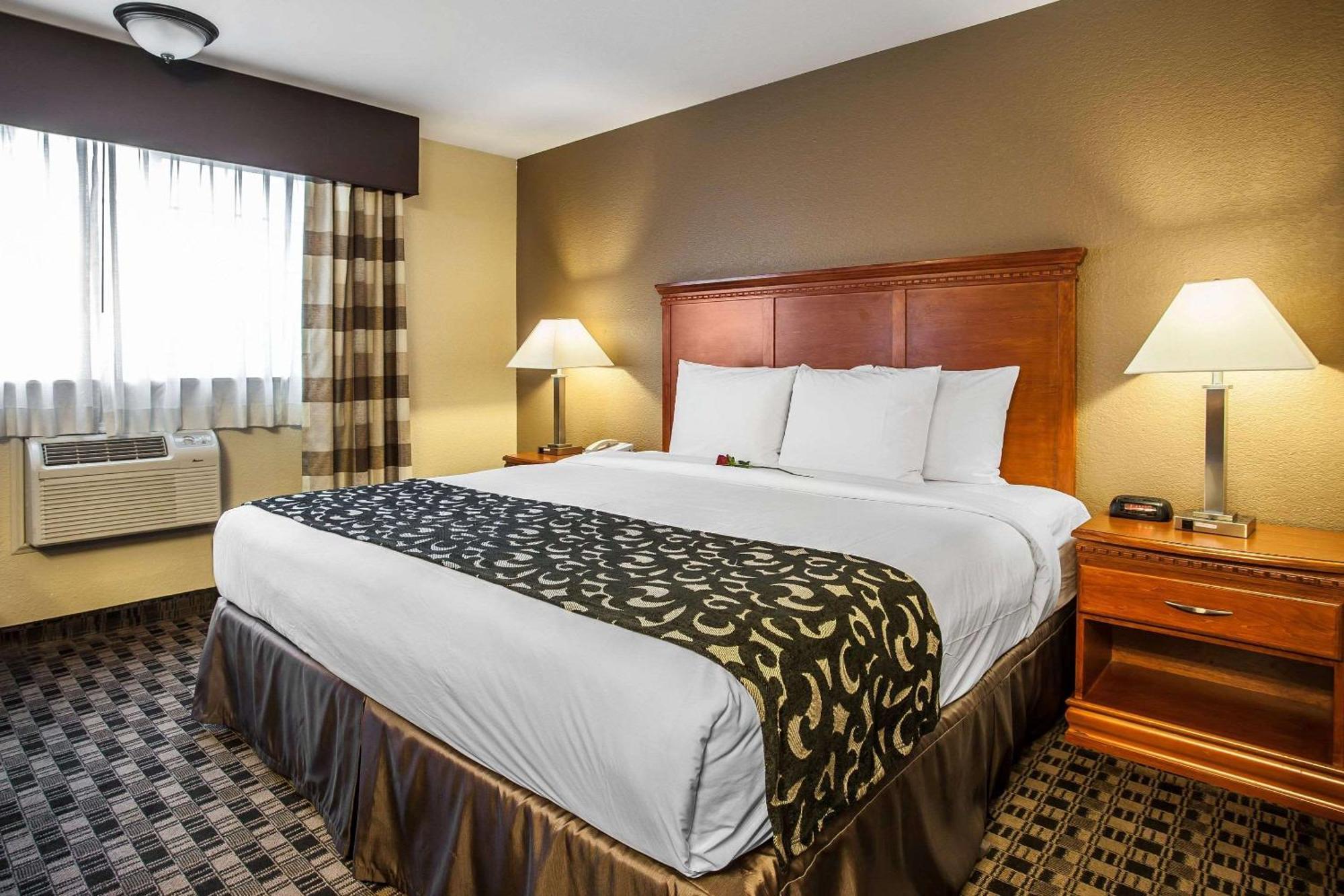 Clarion Inn Renton-Seattle Ngoại thất bức ảnh