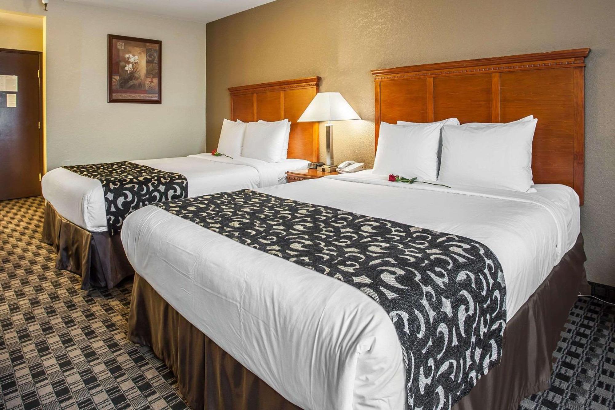 Clarion Inn Renton-Seattle Ngoại thất bức ảnh